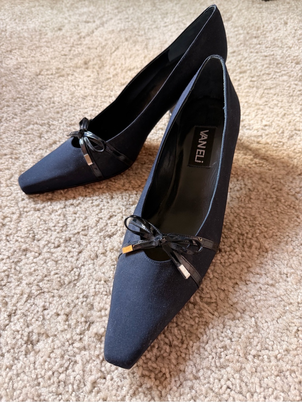 Van Eli Navy Pump